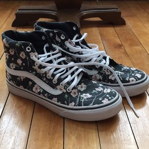 Floral High Top Vans size 6.5